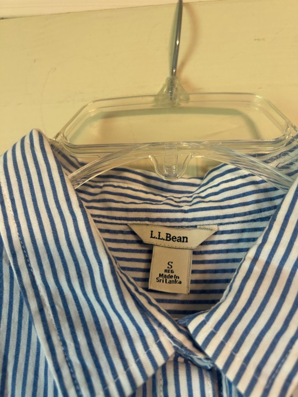 🧨 $10 Sale L.L. Bean blue white stripe shirt - Picture 2 of 5